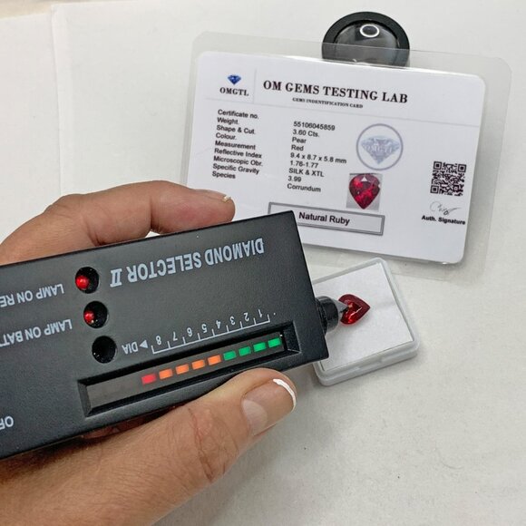 Elegant Red Gemstone Teardrop ruby - Picture 3 of 13